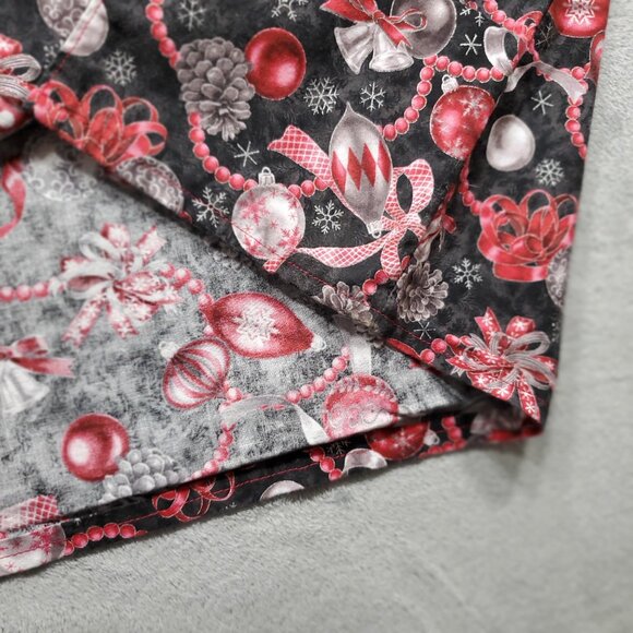 Handmade Vneck Scrub Top Christmas Decoration Theme Red White Silver Black Sz L - Picture 7 of 9